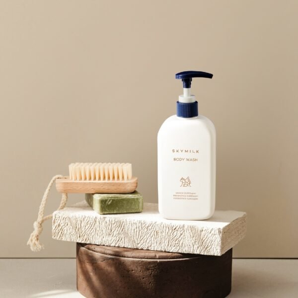 SKYMILK "PROBIOTICS & PREBIOTICS BODY WASH" KŪNO PRAUSIKLIS, 300 ML